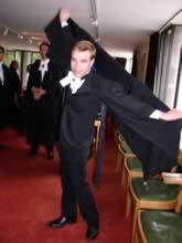 cambridge-grad - 02.jpg (25kb)